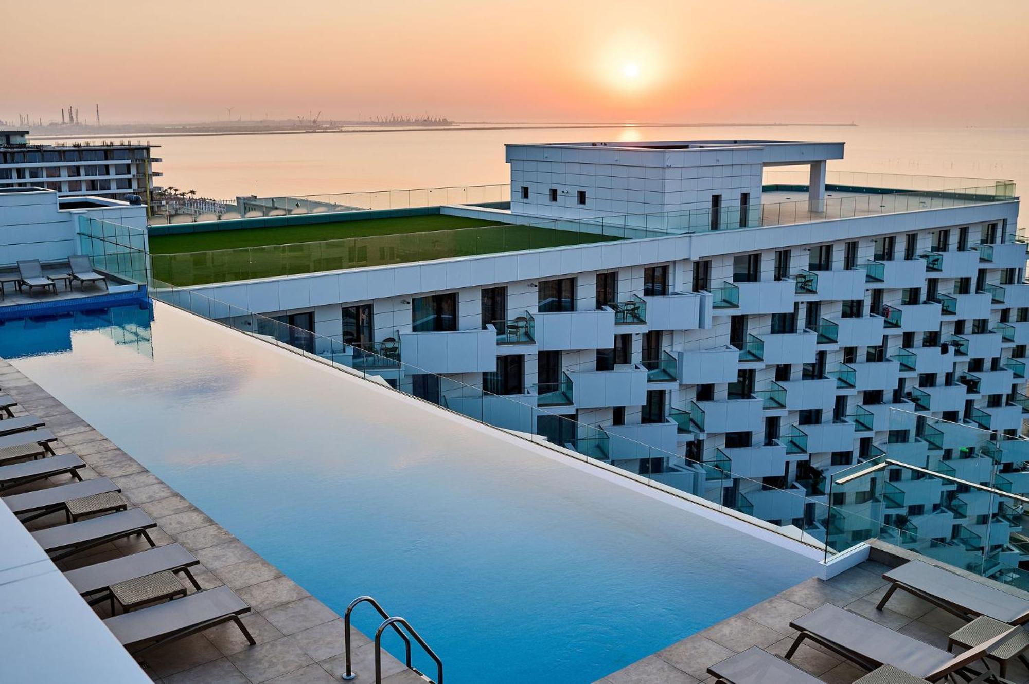 Ademar Luxury Apartment- Spa&Pool Beach Resort Мамая Экстерьер фото